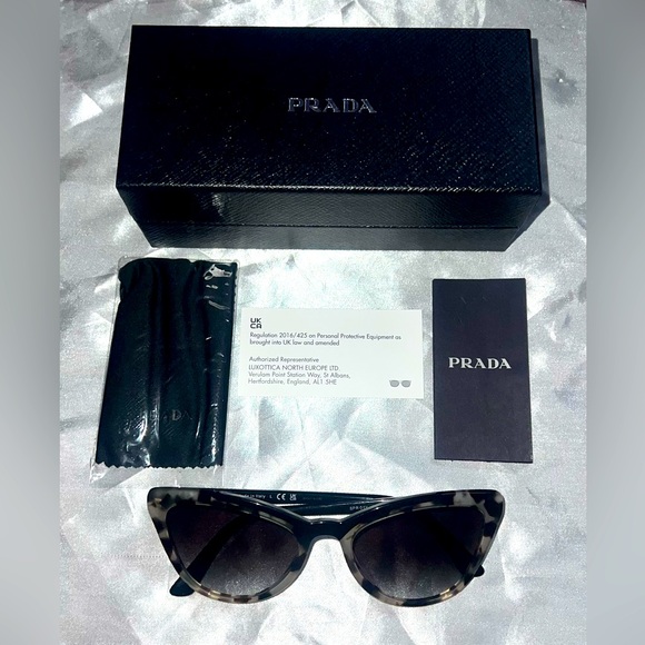 Brand New Never Worn Authentic Prada Cat Eye Sunglasses - Picture 1 of 6